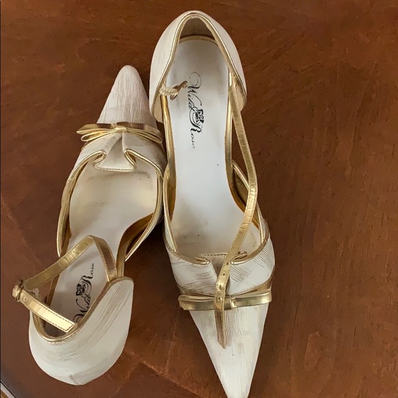 Shoe’s - Picture 3 of 7